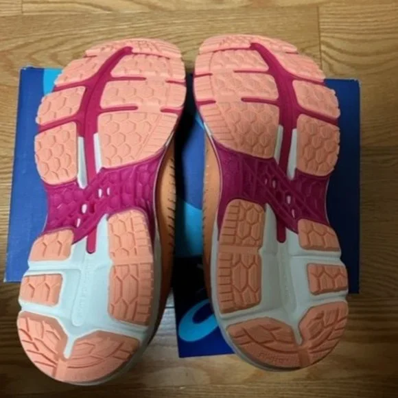 Asics Running Shoes For Sale!! - Picture 7 of 8